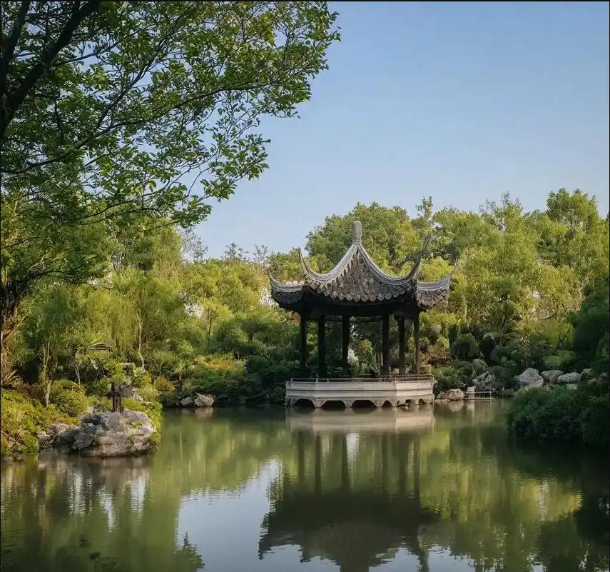 鹤壁鹤山傲晴餐饮有限公司